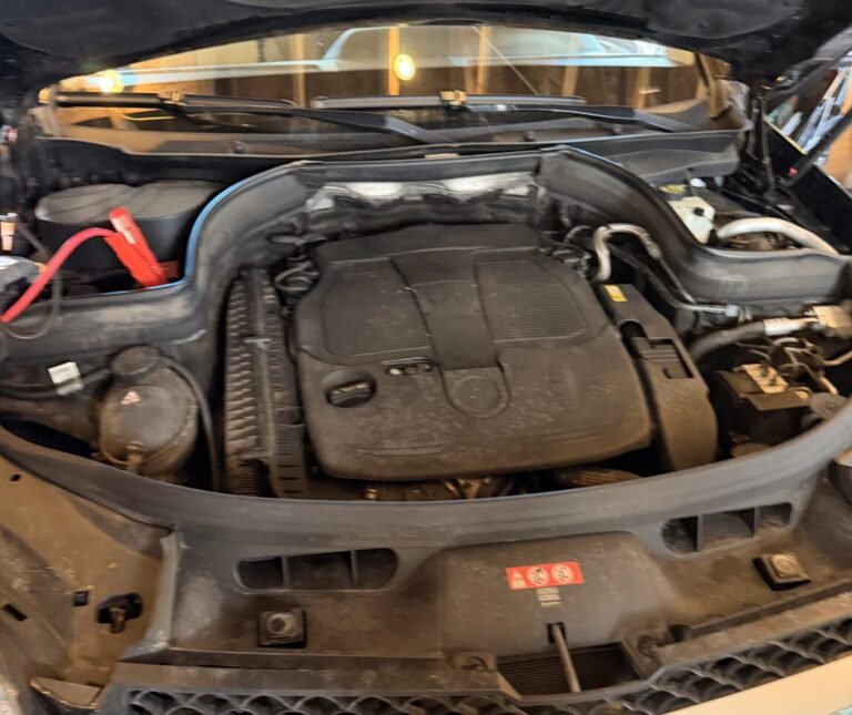 Roadside jump-start service in the Minneapolis–St. Paul area